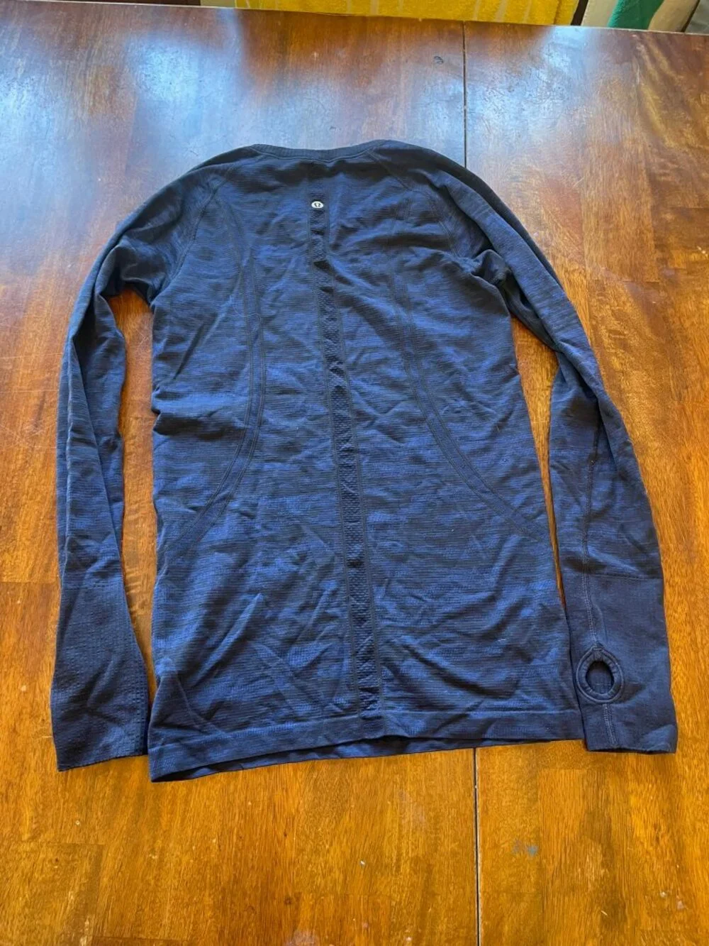 *Lululemon Swiftly Tech Long Sleeve Crew Blue Space Dye Size 6 Snags